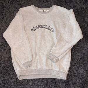 Vintage Thunder Bay Embroidered Salt and Pepper Crewneck Sweatshirt